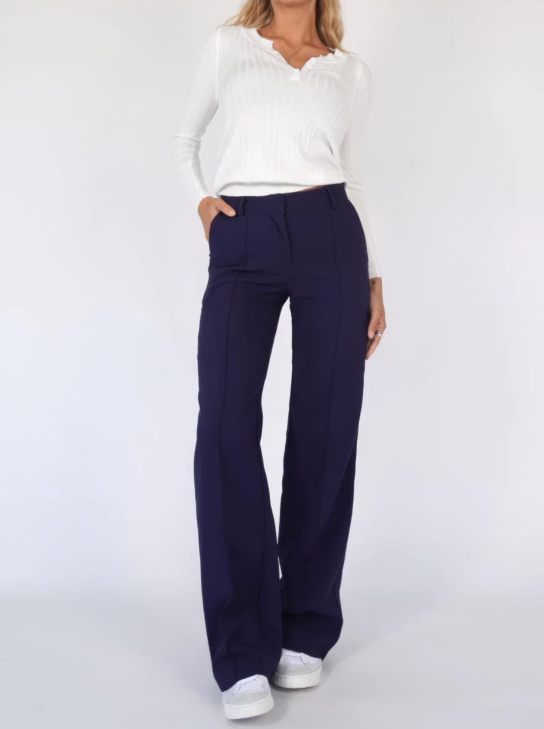 High-Waist Straight Leg Pants for Women's | Comfortable Stretch Fabric, Slim Fit, Versatile Style