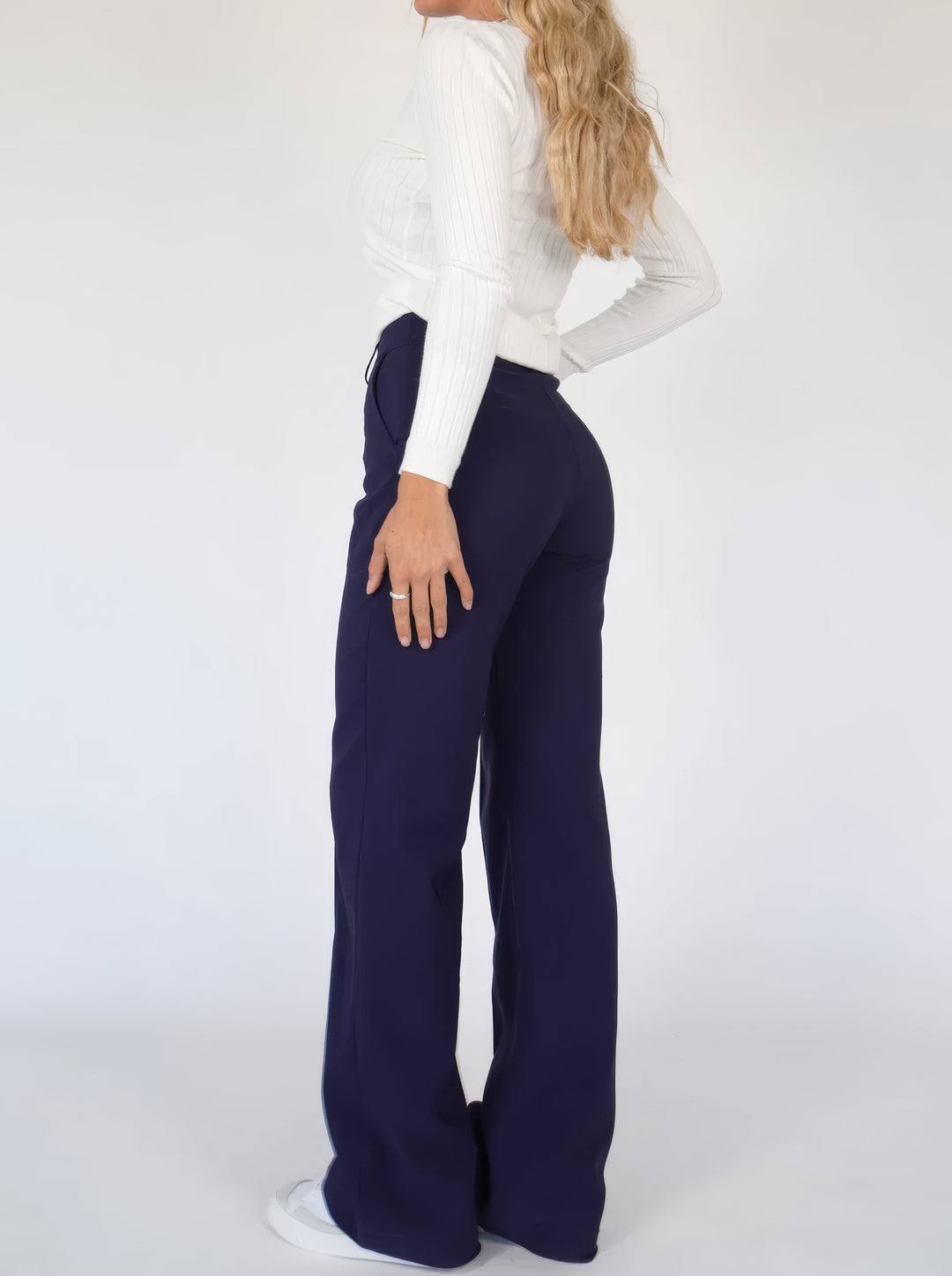 High-Waist Straight Leg Pants for Women's | Comfortable Stretch Fabric, Slim Fit, Versatile Style