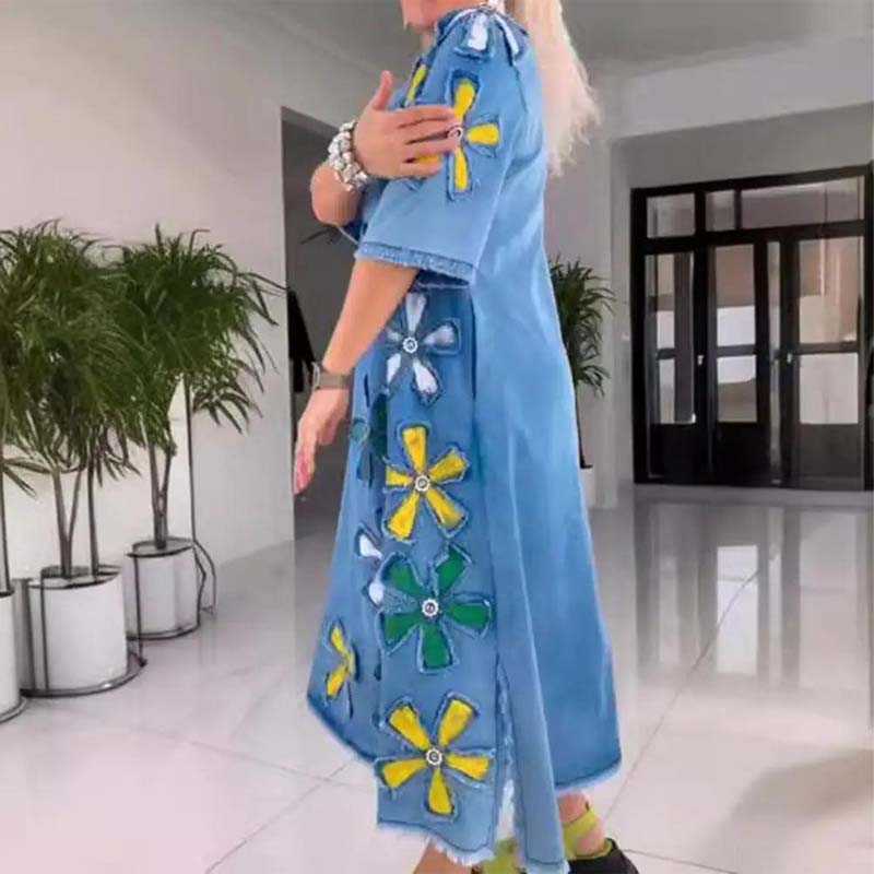 Atmungsaktives Damen-Midikleid aus Denim mit Blumenmuster