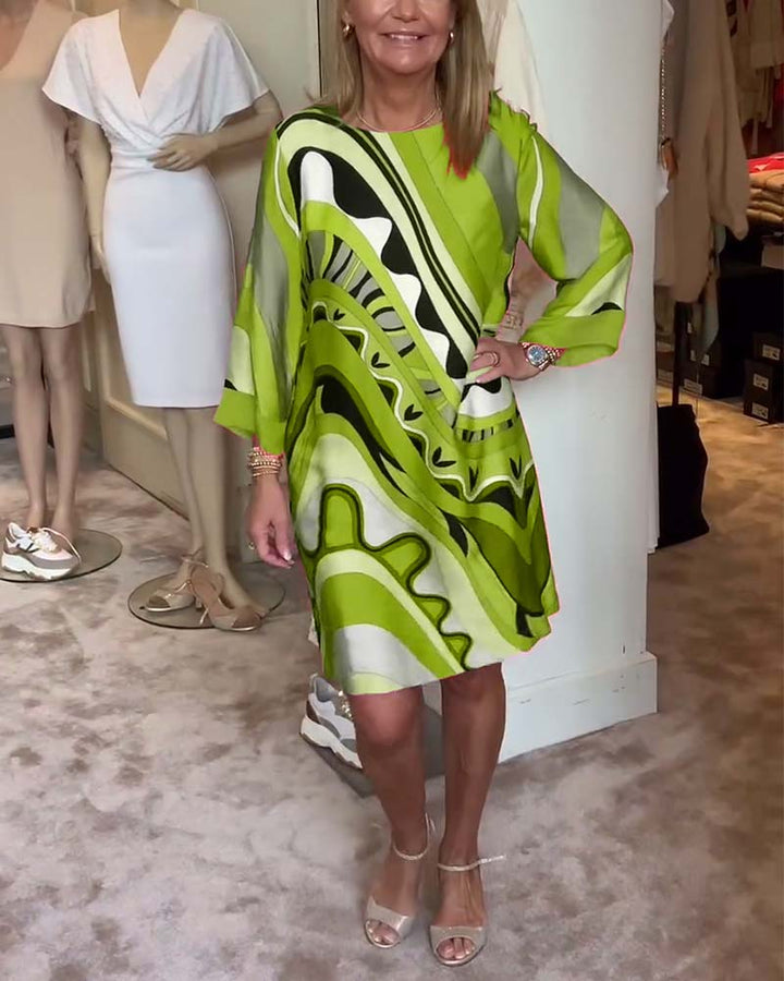 Leichtes Midikleid in A-Linie mit Dreiviertelärmeln