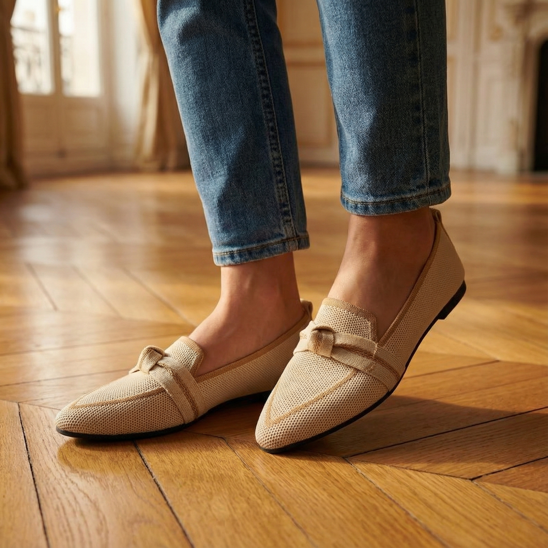 Women’s Cushioned Ballet Flats with Bow Detail