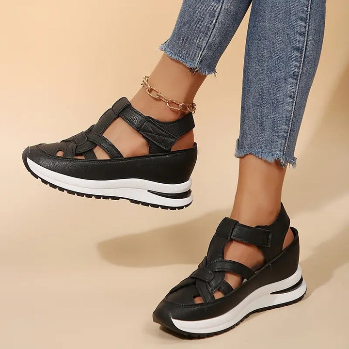 Women’s Comfortable Walking Platform Sandals