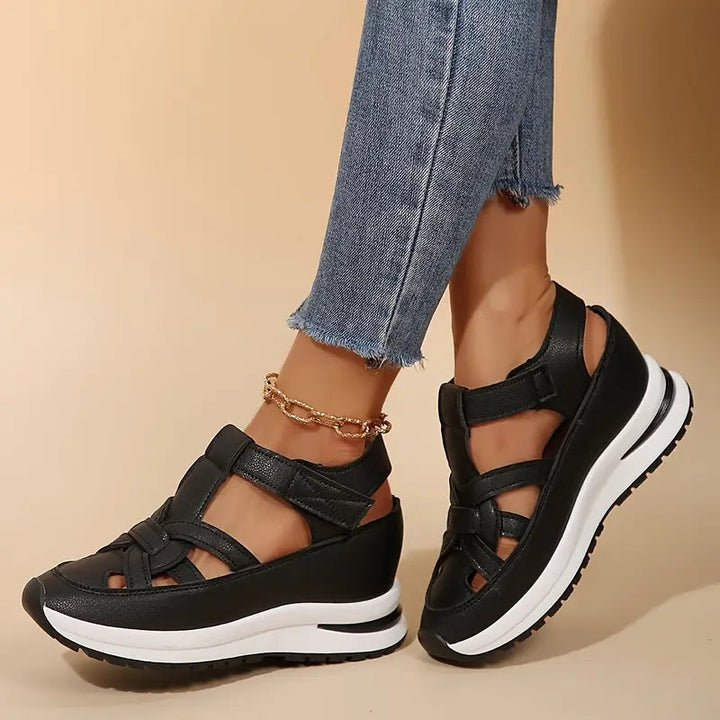 Women’s Comfortable Walking Platform Sandals