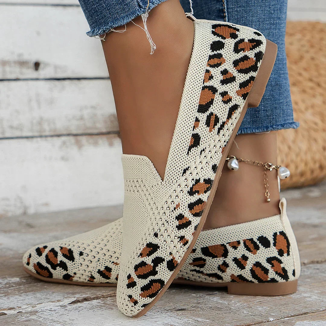 Orthopedic Slip-On Shoes with Arch Support – Lightweight Design