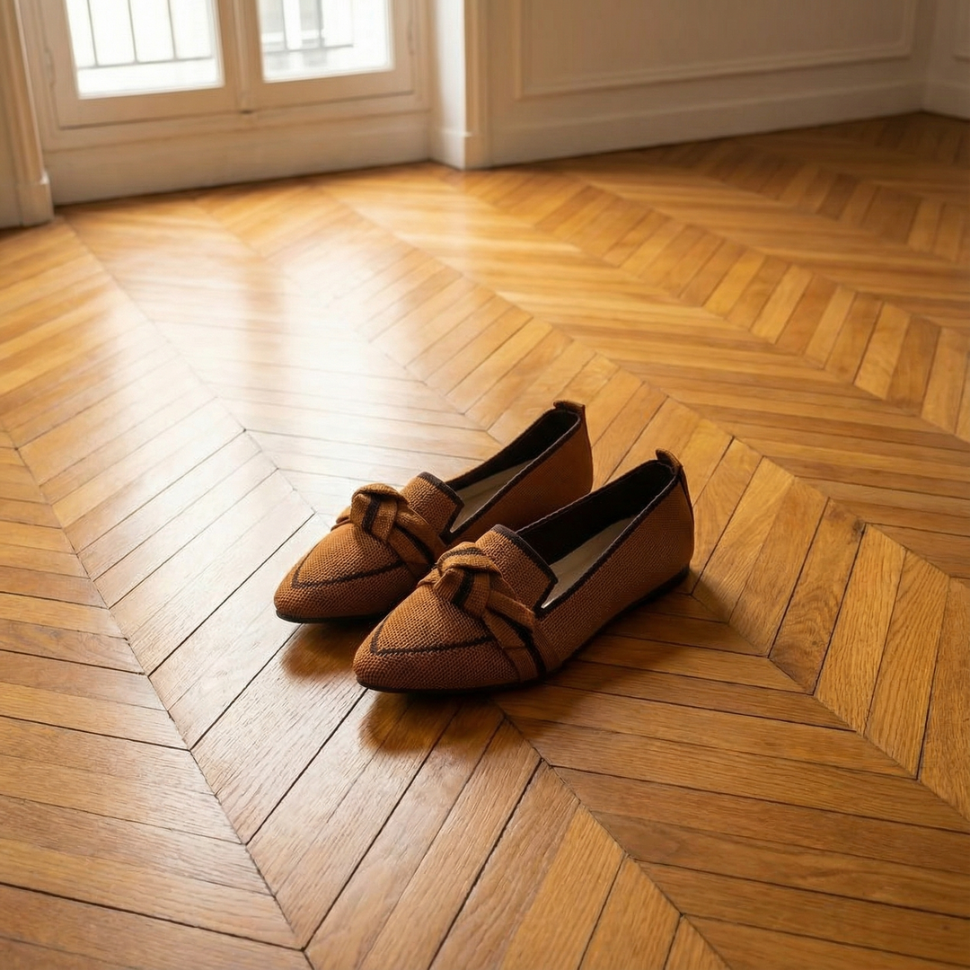 Women’s Cushioned Ballet Flats with Bow Detail