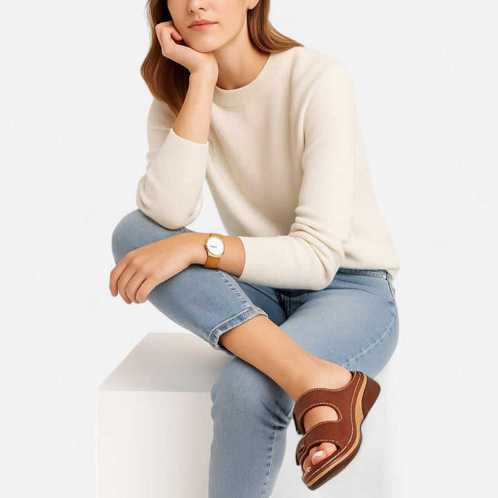 Damesandaler i polstret læder