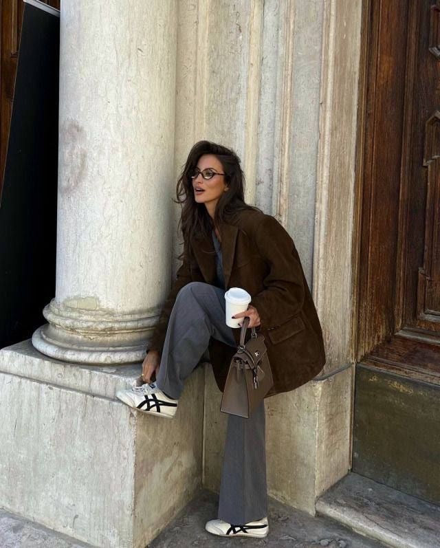 Veste blazer en daim marron doux pour femme