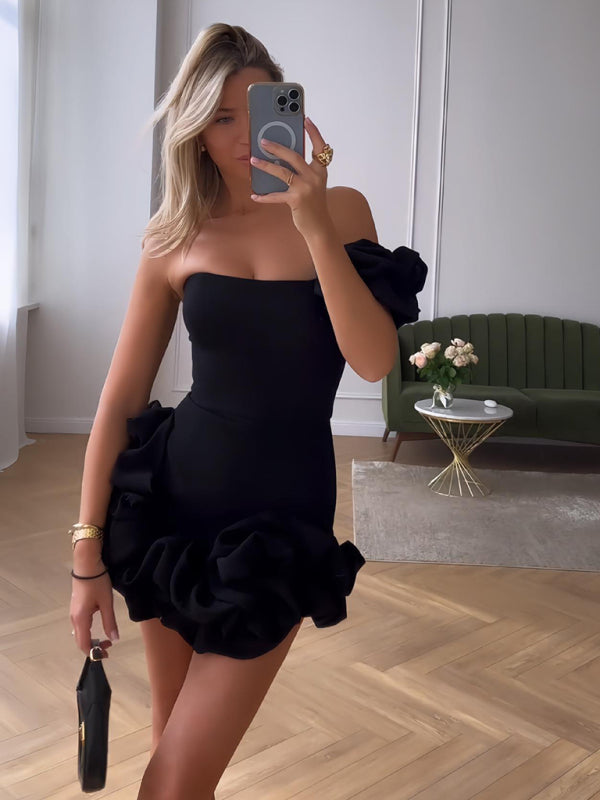 Mini-robe ajustée pour femmes avec ourlet à volants