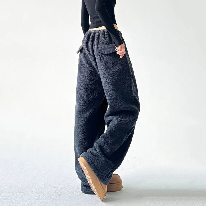 Cozy Plush Wide-Leg Fleece Pants for All-Day Comfort