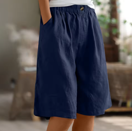 Women’s Loose Summer Shorts – Breathable Fabric with Sleek, Flexible Design