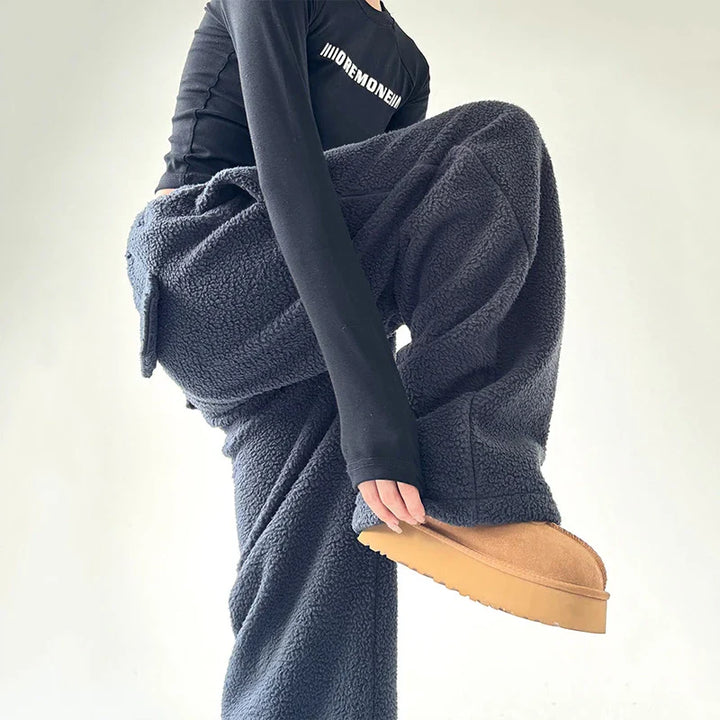 Cozy Plush Wide-Leg Fleece Pants for All-Day Comfort