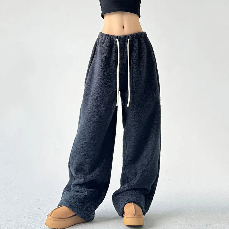 Cozy Plush Wide-Leg Fleece Pants for All-Day Comfort