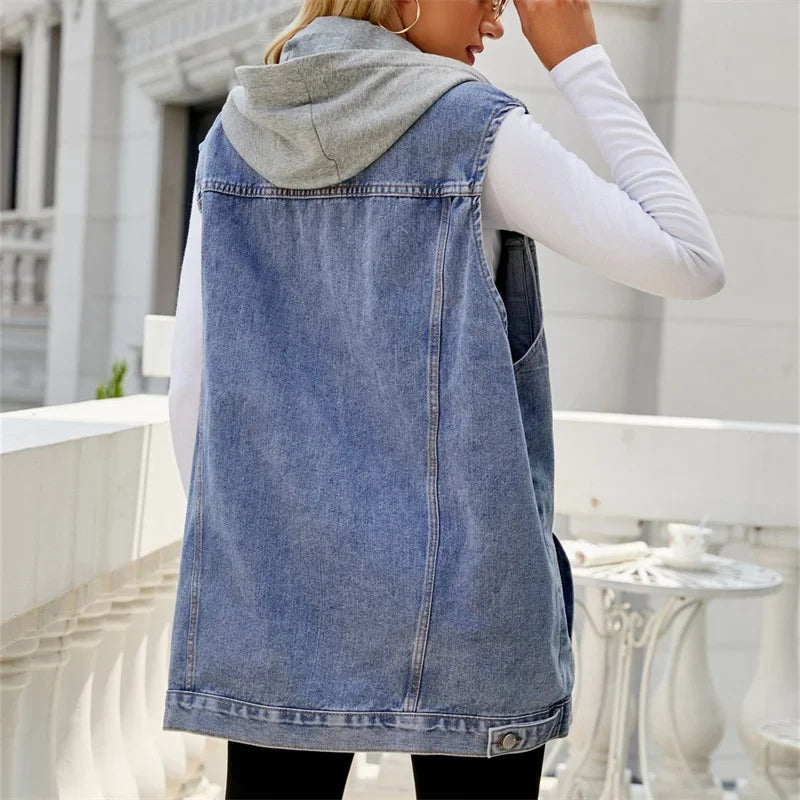 Gilet in denim oversize con cappuccio per stratificazioni senza sforzo