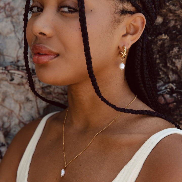 Women’s Necklace Natural Pearl Pendant Stainless Steel Adjustable