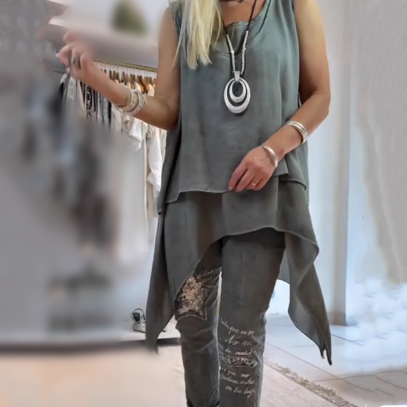 Women's Two-Piece Outfit: Sleeveless Top and Printed Pants for Ultimate Comfort