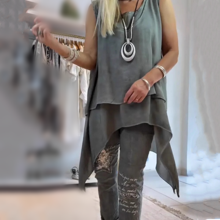 Women's Two-Piece Outfit: Sleeveless Top and Printed Pants for Ultimate Comfort