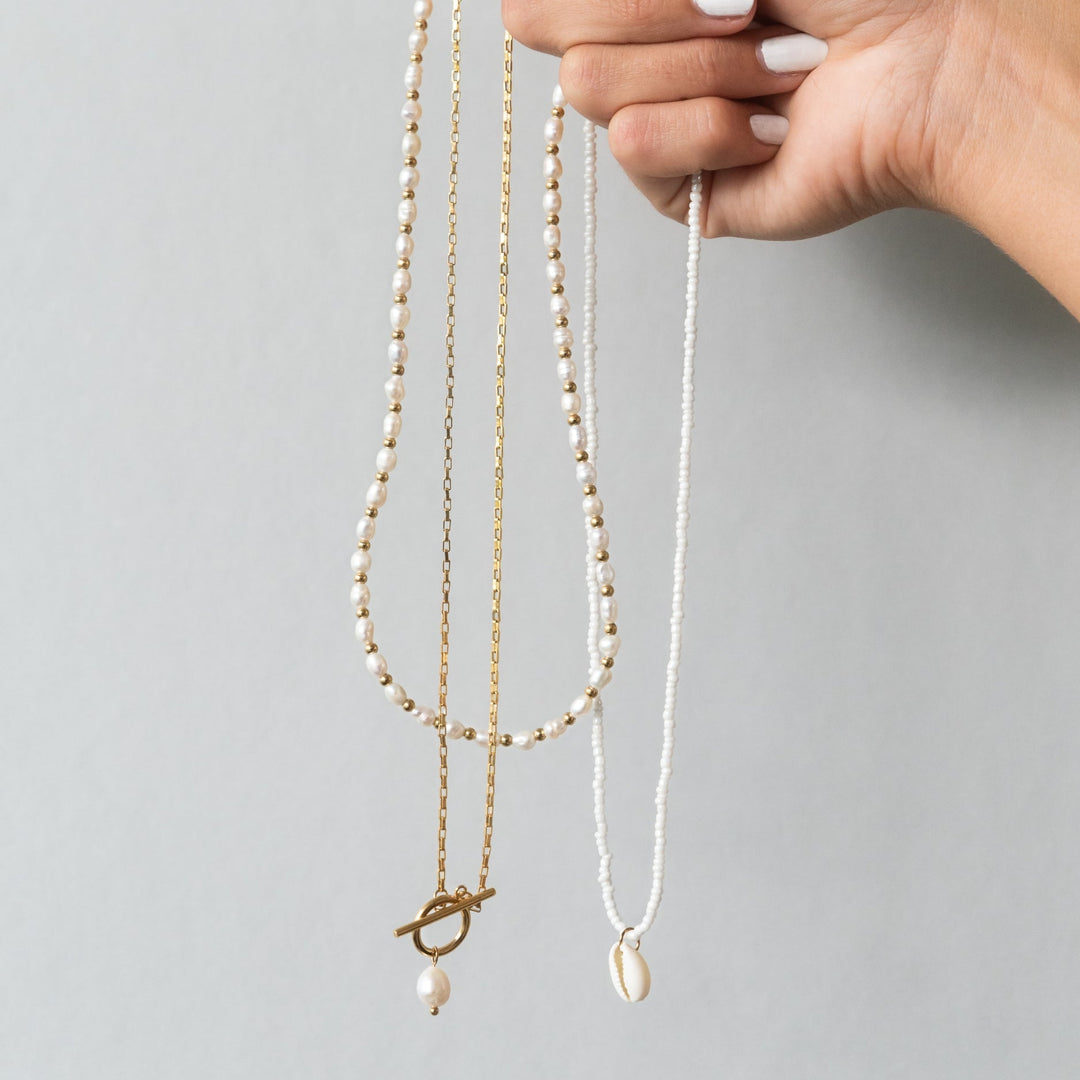 Pearl Necklace for Women in 18k Gold PVD, Waterproof, Hypoallergenic